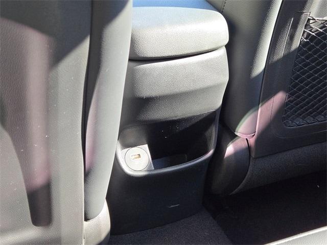 Photo of 2022 Cyber Silver Hyundai KONA