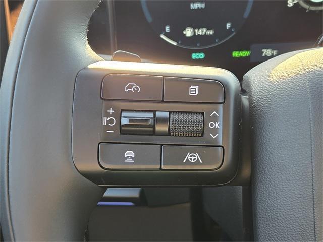 Photo of 2025 Shimmering Silver Hyundai SANTA FE HEV