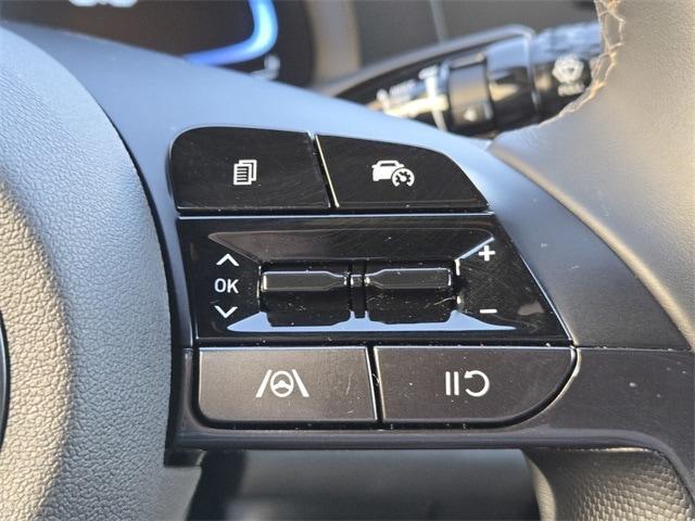 Photo of 2025 Black Hyundai ELANTRA