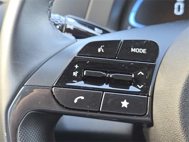 Photo of 2025 Black Hyundai ELANTRA