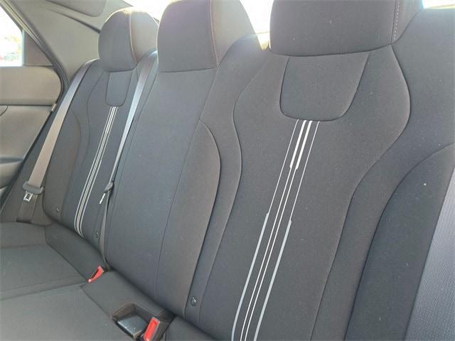 Photo of 2025 Black Hyundai ELANTRA