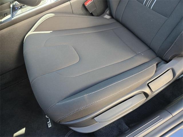 Photo of 2025 Black Hyundai ELANTRA
