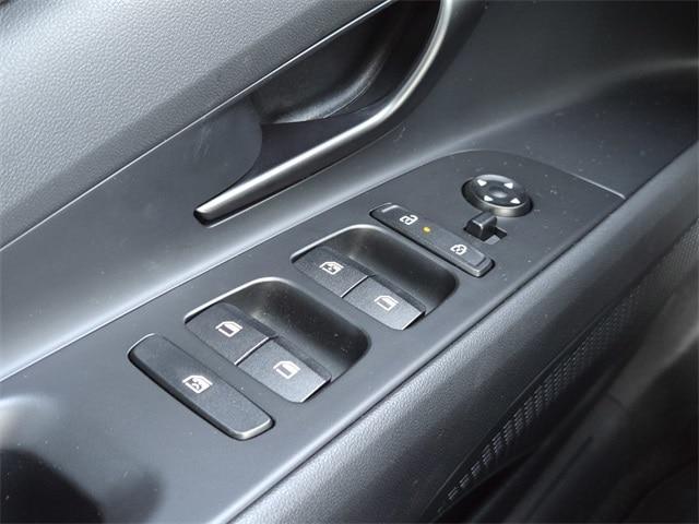 Photo of 2025 Black Hyundai ELANTRA
