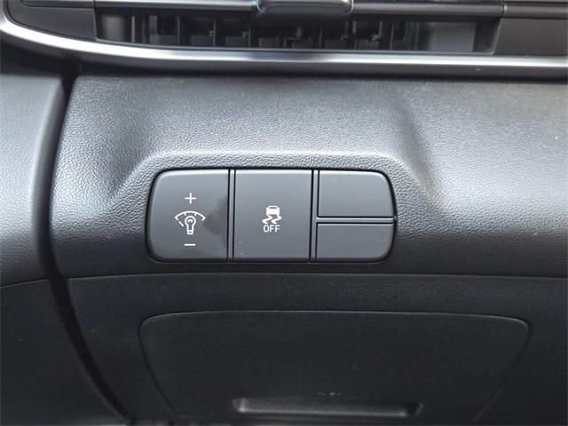 Photo of 2025 Black Hyundai ELANTRA