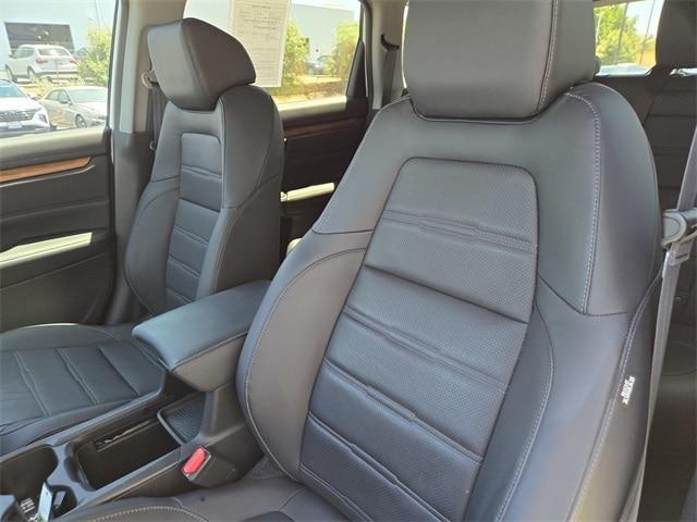 Photo of 2019 White Honda CR-V