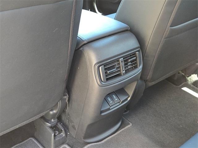 Photo of 2019 White Honda CR-V