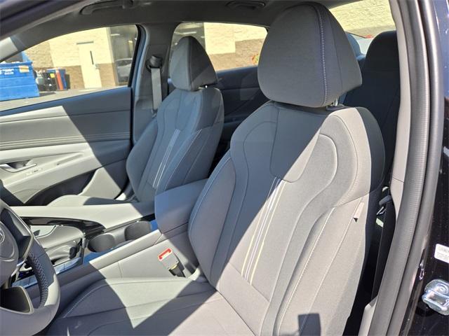 Photo of 2025 Black Hyundai ELANTRA HEV