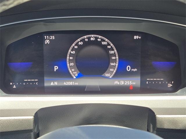 Photo of 2022 Pure White Volkswagen Tiguan