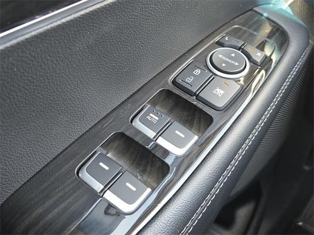 Photo of 2020 Sparkling Silver Kia Sorento