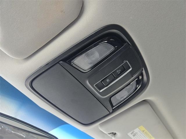 Photo of 2020 Sparkling Silver Kia Sorento