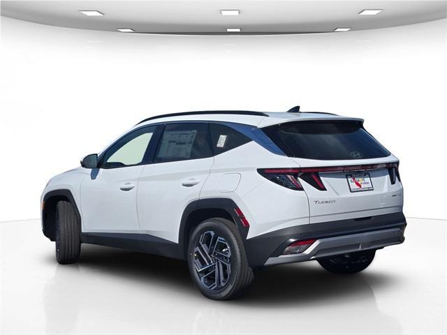 Photo of 2025 Pearl Hyundai TUCSON Hybrid