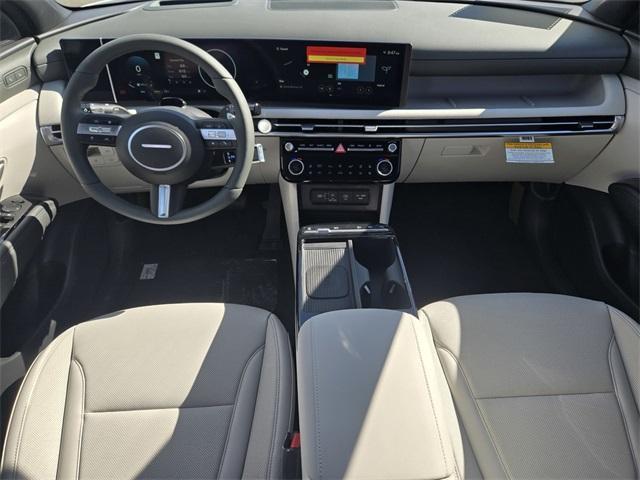 Photo of 2025 Pearl Hyundai TUCSON Hybrid