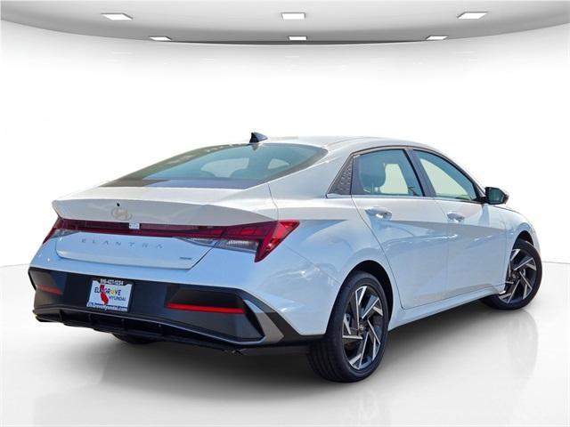 Photo of 2025 White Hyundai ELANTRA HEV