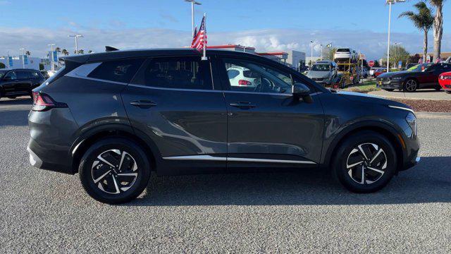 Photo of 2025 Gravity Gray Kia Sportage Hybrid