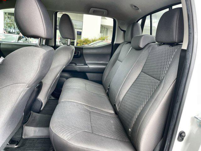 Photo of 2022 White Toyota Tacoma