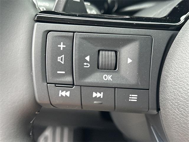 Photo of 2025 Black Nissan Pathfinder