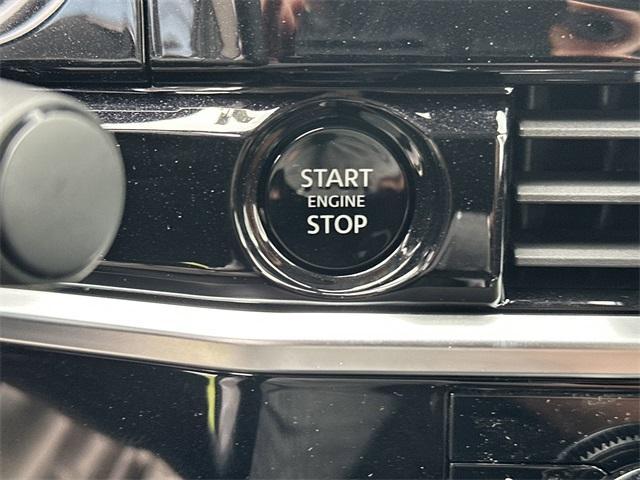 Photo of 2025 Black Nissan Pathfinder