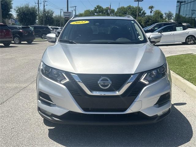Photo of 2022 Brilliant Silver Metallic Nissan Rogue Sport