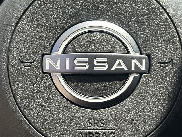 Photo of 2025 Brilliant Silver Metallic Nissan Pathfinder
