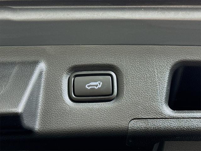 Photo of 2023 Portofino Gray Hyundai SANTA FE