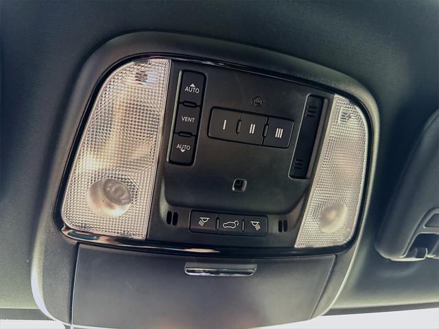 Photo of 2023 White Knuckle Clearcoat Dodge Durango
