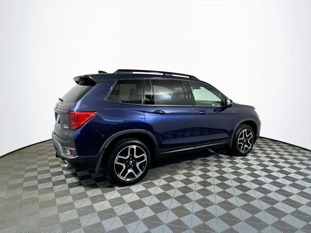 Photo of 2022 Obsidian Blue Pearl Honda Passport