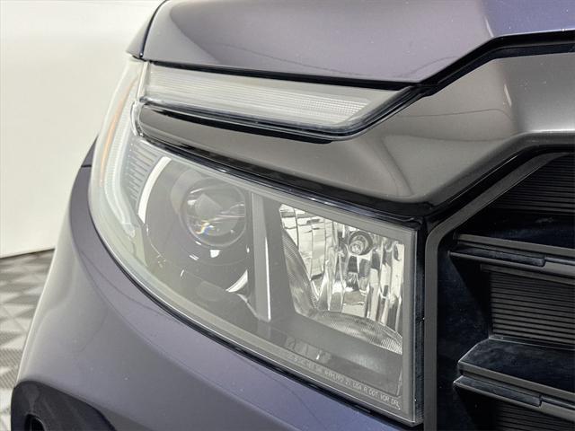 Photo of 2022 Obsidian Blue Pearl Honda Passport