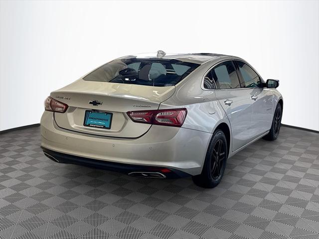 Photo of 2020 Silver Ice Metallic Chevrolet Malibu