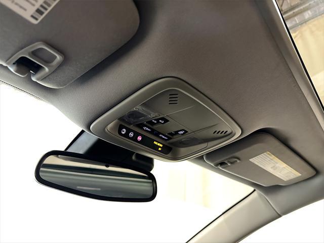 Photo of 2020 Silver Ice Metallic Chevrolet Malibu