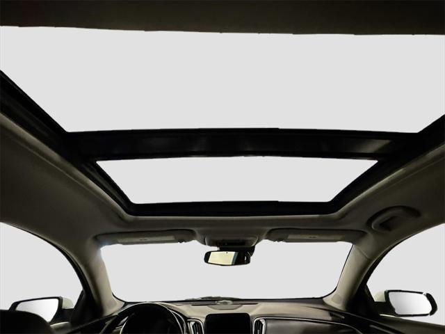Photo of 2020 Silver Ice Metallic Chevrolet Malibu