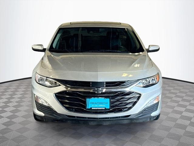Photo of 2020 Silver Ice Metallic Chevrolet Malibu