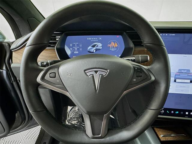 Photo of 2020 Gray Tesla Model X