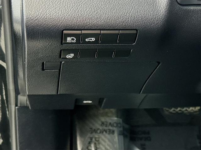 Photo of 2020 Black Lexus RX 350L