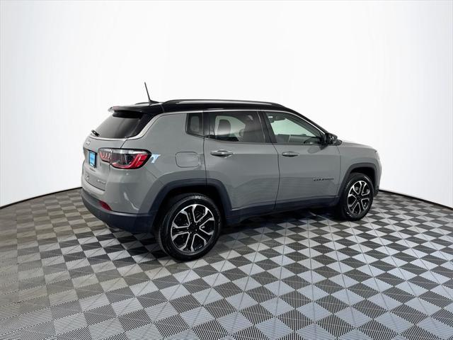 Photo of 2022 Sting-Gray Clearcoat Jeep Compass