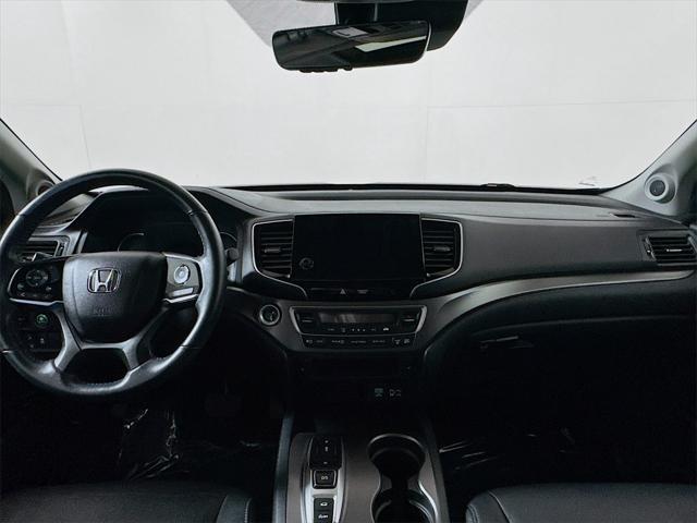 Photo of 2022 Crystal Black Pearl Honda Pilot