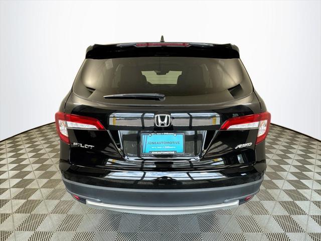 Photo of 2022 Crystal Black Pearl Honda Pilot