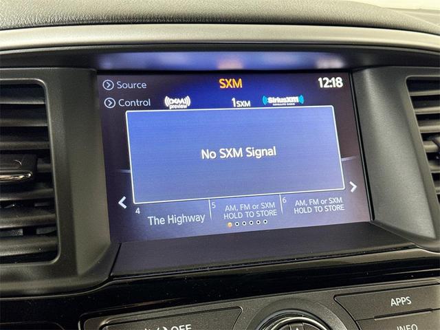 Photo of 2019 Magnetic Black Pearl Nissan Pathfinder