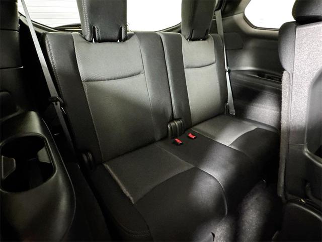 Photo of 2019 Magnetic Black Pearl Nissan Pathfinder