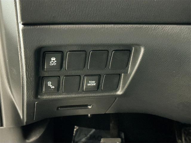 Photo of 2019 Magnetic Black Pearl Nissan Pathfinder