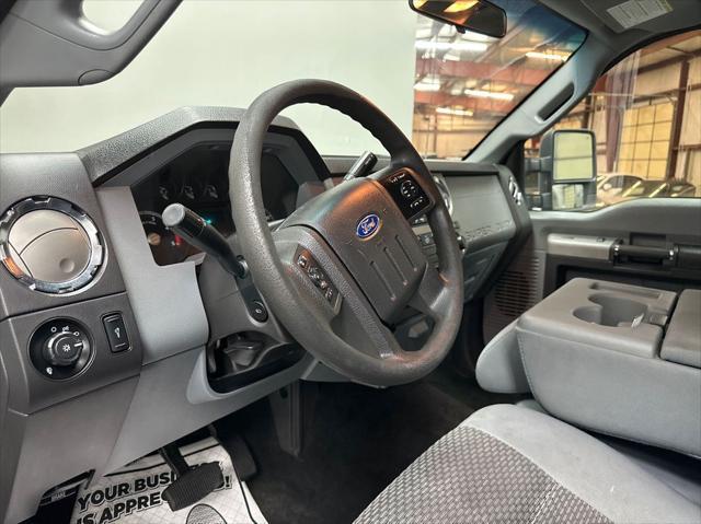 Photo of 2013 Sterling Gray Metallic Ford F-350
