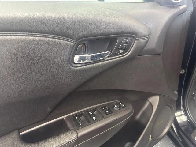 Photo of 2017 Fathom Blue Pearl Acura RDX