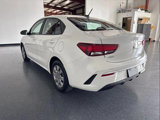 Photo of 2022 Clear White Kia Rio