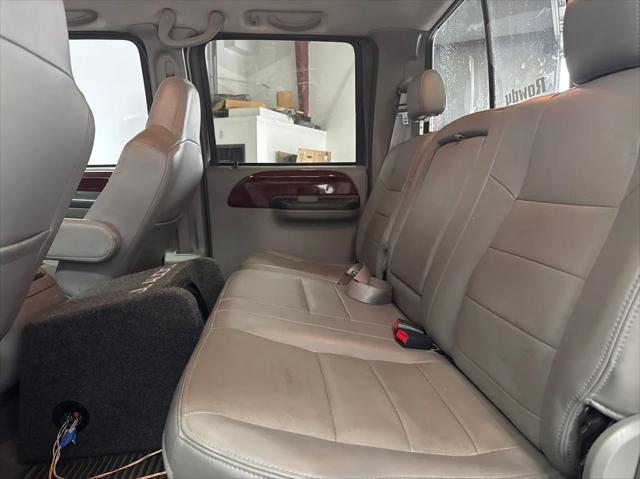 Photo of 2006 Gray Ford F-350
