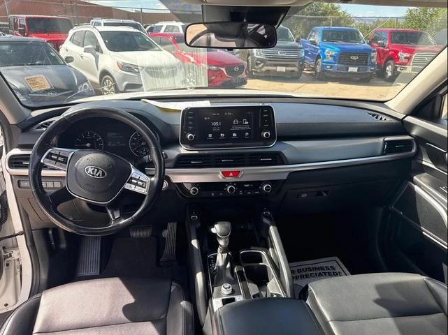 Photo of 2020 Snow White Pearl Kia Telluride