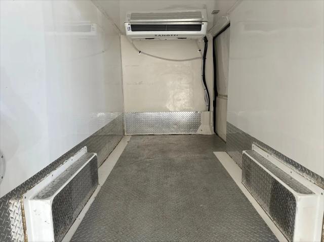Photo of 2017 Bright White Clearcoat RAM ProMaster 2500