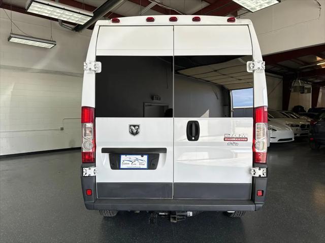 Photo of 2017 Bright White Clearcoat RAM ProMaster 2500