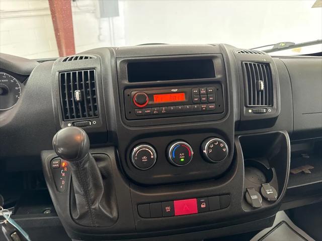 Photo of 2017 Bright White Clearcoat RAM ProMaster 2500