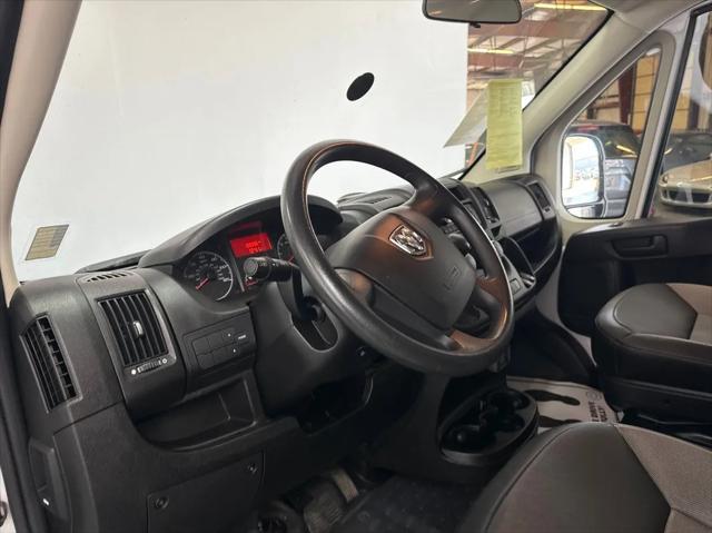 Photo of 2017 Bright White Clearcoat RAM ProMaster 2500