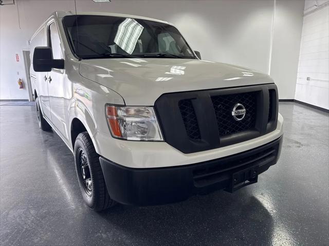 2014 Nissan Nv Passenger Nv3500 Hd