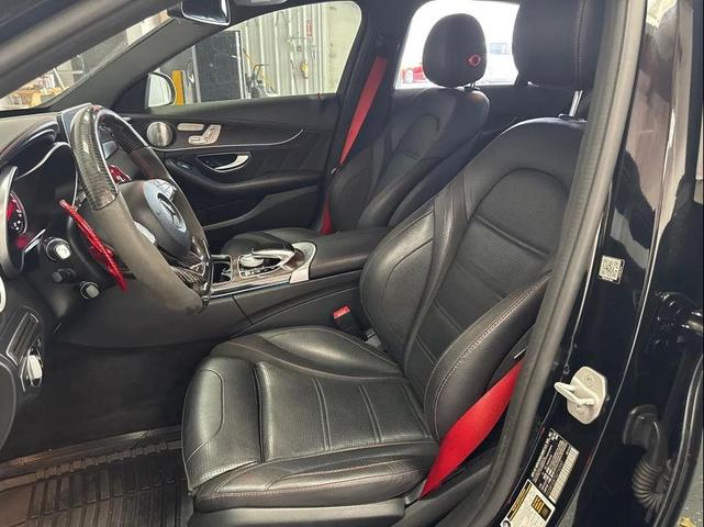 Photo of 2016 Black Mercedes-Benz C-Class